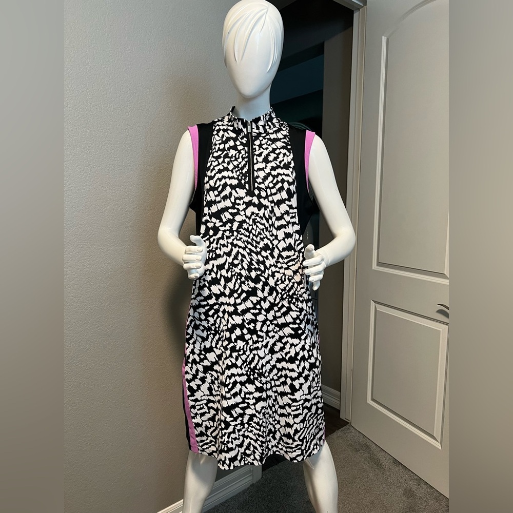 TAIL Jackie Activewear Dress Pink and Black size XL